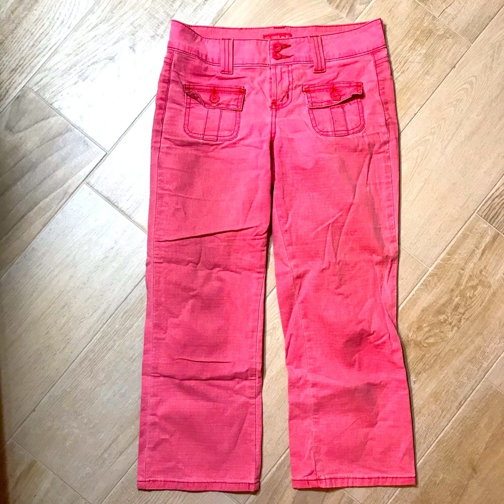 Coral capris